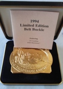 lot 180 image: John Deere Belt Buckle 9500 Maximizer