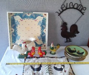 lot 193 image: Lenox Plates Chicken Dcor And More.