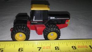 lot 253 image: Versatile 836