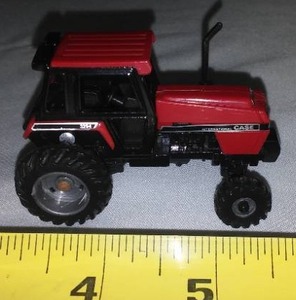 lot 258 image: Case International Harvester Tractor