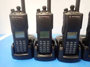 Motorolla&nbspXTS 3000 Walkie Talkie w charging station (x5 units)