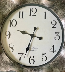 lot 64 image: Decorative Wall Clock