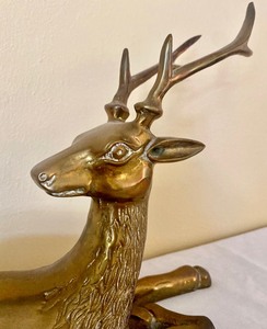 lot 112 image: Beautiful Brass Deer Figurine