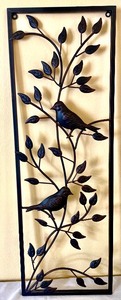 lot 118 image: Bird Themed Decor