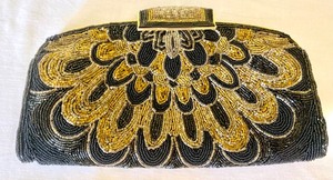 lot 144 image: 3 Vintage PursesHandbags