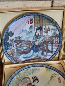 lot 41 image: Imperial Jingdezhen Beauties of the Red Mansion Plates