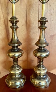 lot 172 image: Pair of Vintage Brass Based Lamps