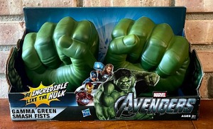 lot 189 image: 3 Sets of Marvel Avengers Incredible Hulk Gamma Green Smash Fists