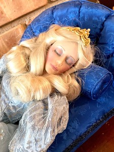 lot 188 image: Franklin Heirloom Collections Sleeping Beauty Doll with a Brilliant Blue Lounge Chair