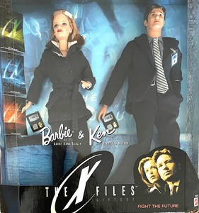 lot 221 image: New Collectors Edition X Files Barbie and Ken