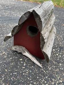 lot 249 image: 4 Fun Birdhouses