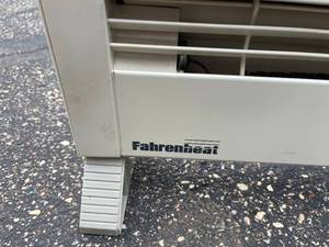lot 254 image: Farenheat Electric Floor Heater