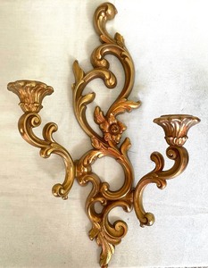 lot 367 image: Vintage Syroco Resin Candle Sconces