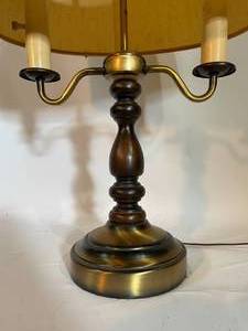 lot 303 image: Vintage Wood and Brass Dual Light Table Lamp