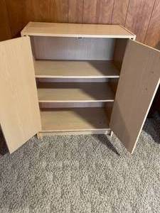 lot 310 image: Wooden 3 Shelf Storage Piece