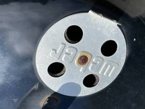 lot 322 image: Webber Charcoal Grill