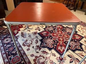 lot 338 image: Samsonite Folding Card Table with 4 Chairs