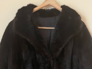 lot 412 image: Fine Fur Coat