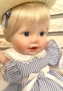 lot 414 image: The Danbury Mint Dressing Up Daisy Doll with Original Box and Certificate