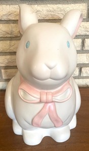 lot 417 image: Bunny Themed Cookie Jar by HOME