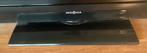 lot 426 image: Insignia 42 Inch TV on a Swivel Stand