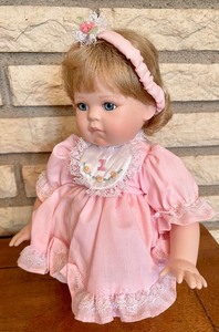 lot 246A image: Georgetown Collections Dolls