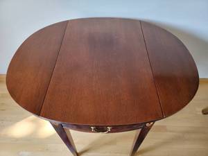 lot 13 image: Hickory Chair James River Plantation Drop Leaf Side Table