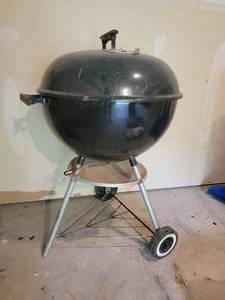 lot 145 image: Weber Charcoal Patio Grill