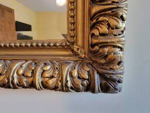 lot 45 image: Regency Gold Gilt Wall Mirror