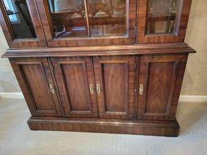 lot 7 image: Pennsylvania Styled China Cabinet