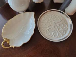 lot 49 image: Lenox Porcelain Collection