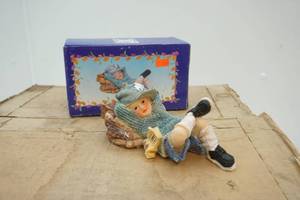 figurines