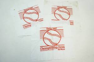 twins hankies