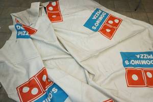domininos pizza umbrella style tarp
