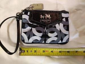 Coach Bag Wristlet Genuine New York Clutch Purple Lining