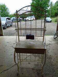 Metal bakers rack. 69 x 28 x 19. Used but in nice shape. As shown.
