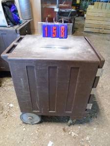 Cambro insulated food cart. 25 x 38 x 32. As shown.