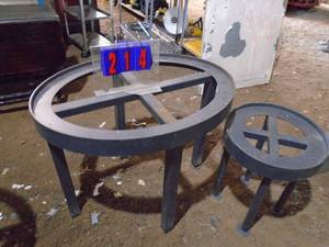 Heavy duty metal stands 36 x 28 x 18. As shown.
