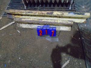 2 pieces of track 45 x 30. As shown.