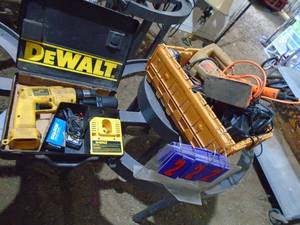 Tub of assorted tools with 2 rigid 18 volt batteries & dewalt drill. As shown.
