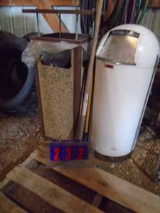 Qty of 2 trash cans. As shown.