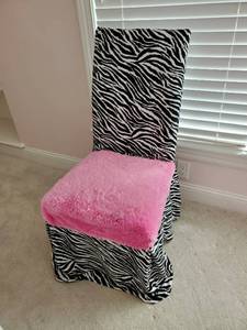 Armless Dining Chair With Animal Print Chair Cover