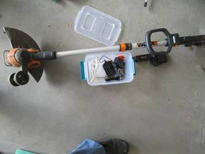 lot 12 image: Worx Command Feed battery operated ...