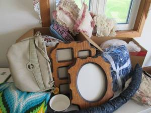 lot 47 image: Throw pillows, blankets, picture fr...