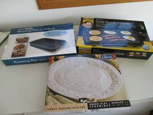 lot 48 image: Presto electric cool-touch griddle,...
