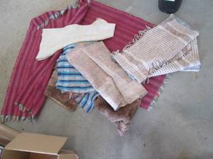 lot 64 image: Several rugs (see photos )...