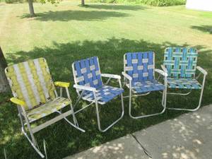 lot 69 image: 4 outdoor folding chairs 1 is a roc...