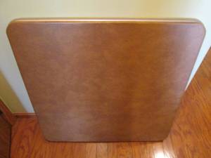 lot 80 image: Card table 3333...