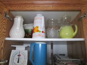 lot 100 image: Contents of cupboard includes punch...