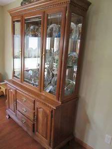 lot 113 image: 2pc China Hutch with lighted displa...